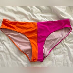 Victoria’s Secret Cheeky Hipster Bikini Bottom Size M